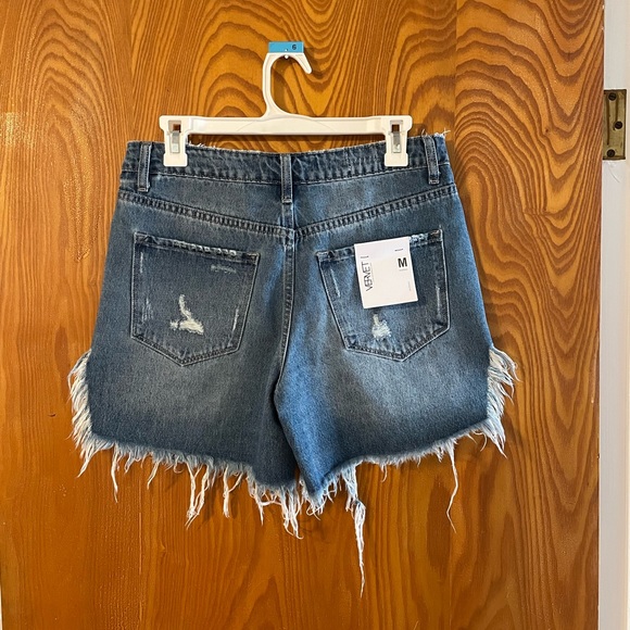 NWT Vervet High Rise Midi Shorts Medium - Picture 3 of 5